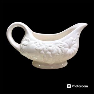 Harvest Table Tops Gallery Gravy Boat